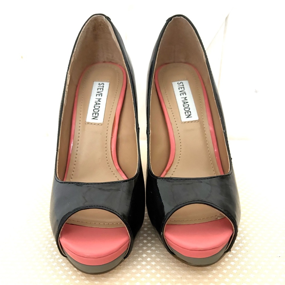 Steve Madden Black, Gray and Pink Peep Toe Heels 6